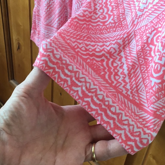 Woman’s loose-fitting top by erika, peachy pink ikat print, size XL - Picture 5 of 16